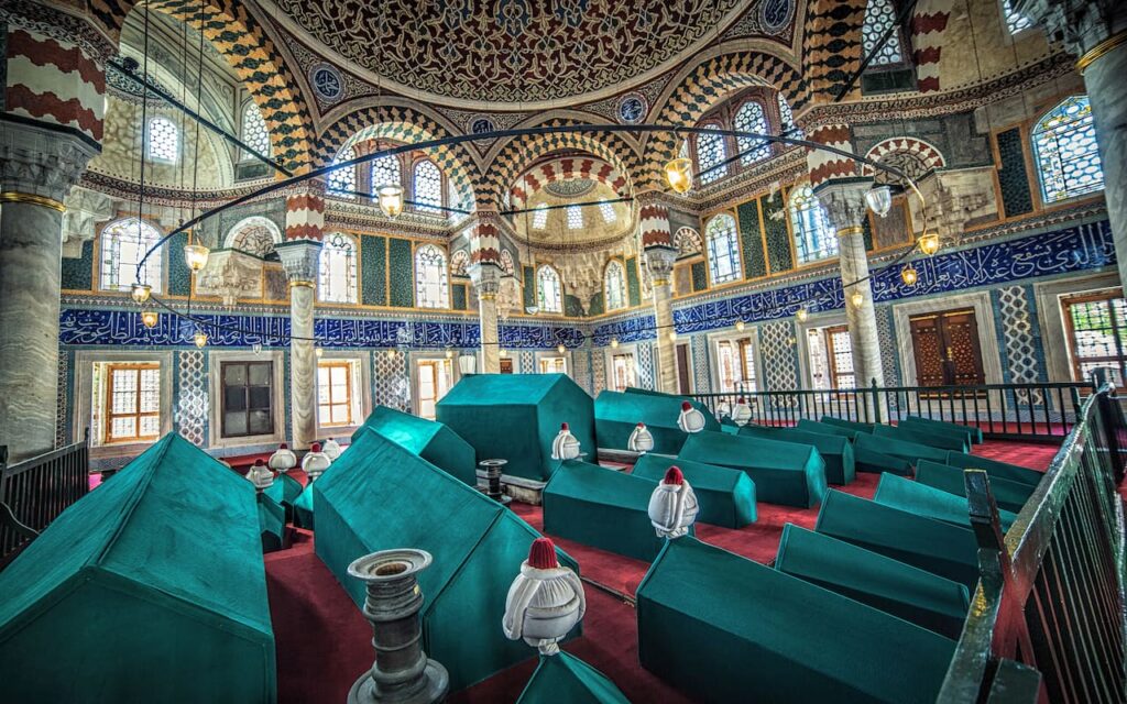 die berühmtesten grabmäler hagia sophia istanbul
