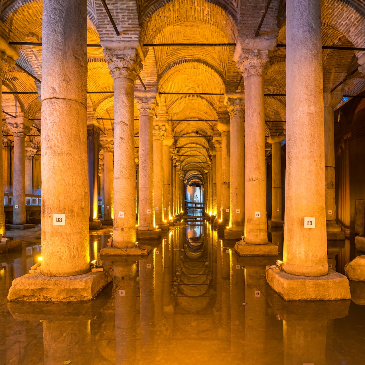 basilica cisterna hagia sophia istanbul